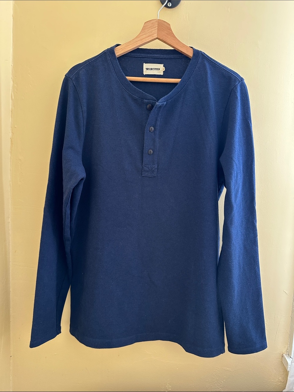 Taylor Stitch Navy Long-Sleeve Heavyweight Henley